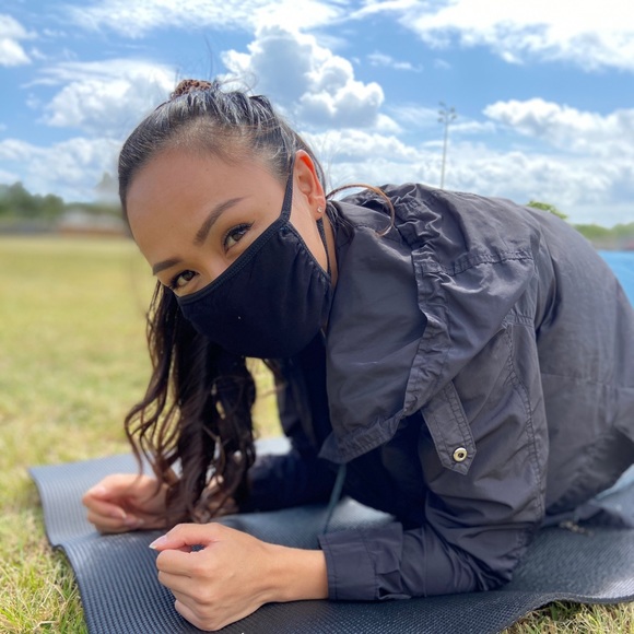 (2 pack) Black Reusable and washable face masks - Picture 2 of 3